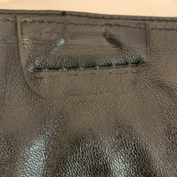 Cache Black leather skirt - Picture 2 of 7